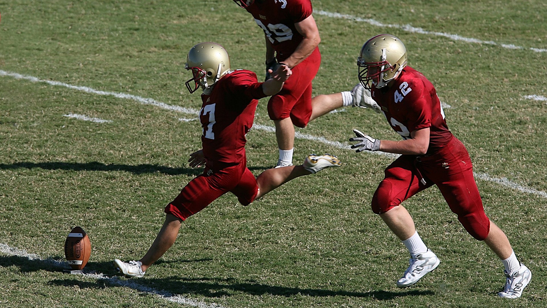 乐鱼体育平台-中国足球青训战略持续推进,中国足球青训大纲内容