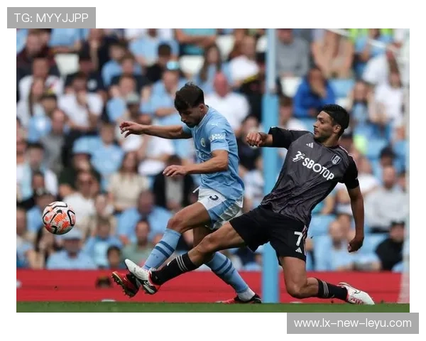 希门尼斯创造英超点球纪录，11罚11中成为传奇！